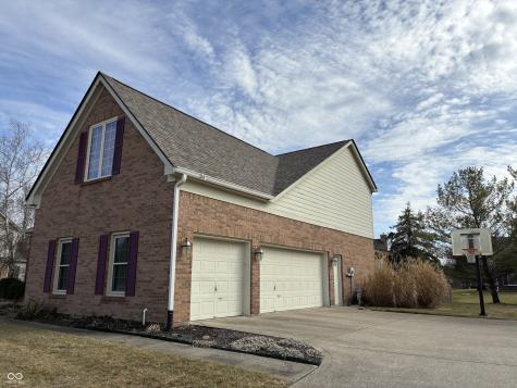370 Shades Court Carmel IN 46032