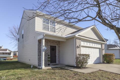 8121 Whitview Drive Indianapolis IN 46237
