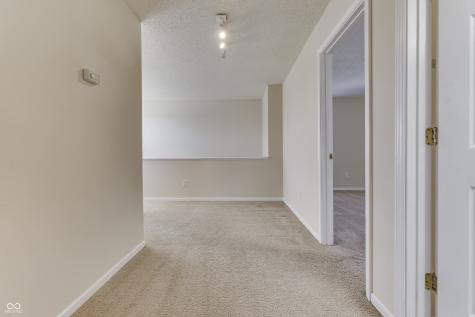 8121 Whitview Drive Indianapolis IN 46237