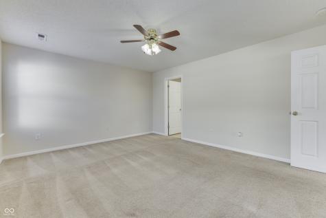 8121 Whitview Drive Indianapolis IN 46237
