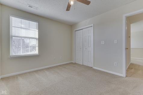 8121 Whitview Drive Indianapolis IN 46237