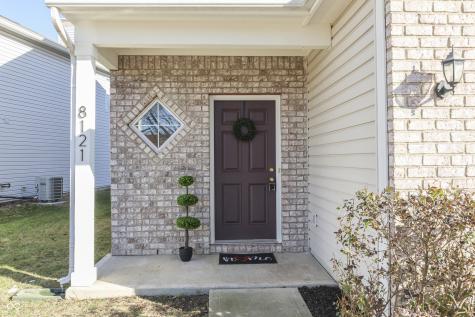 8121 Whitview Drive Indianapolis IN 46237