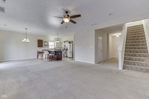 8121 Whitview Drive Indianapolis IN 46237