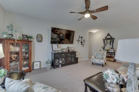 12058 Country Side Drive Indianapolis IN 46229