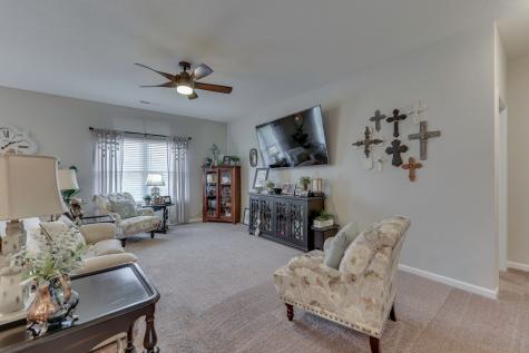 12058 Country Side Drive Indianapolis IN 46229
