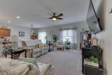 12058 Country Side Drive Indianapolis IN 46229