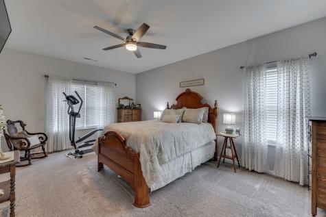 12058 Country Side Drive Indianapolis IN 46229