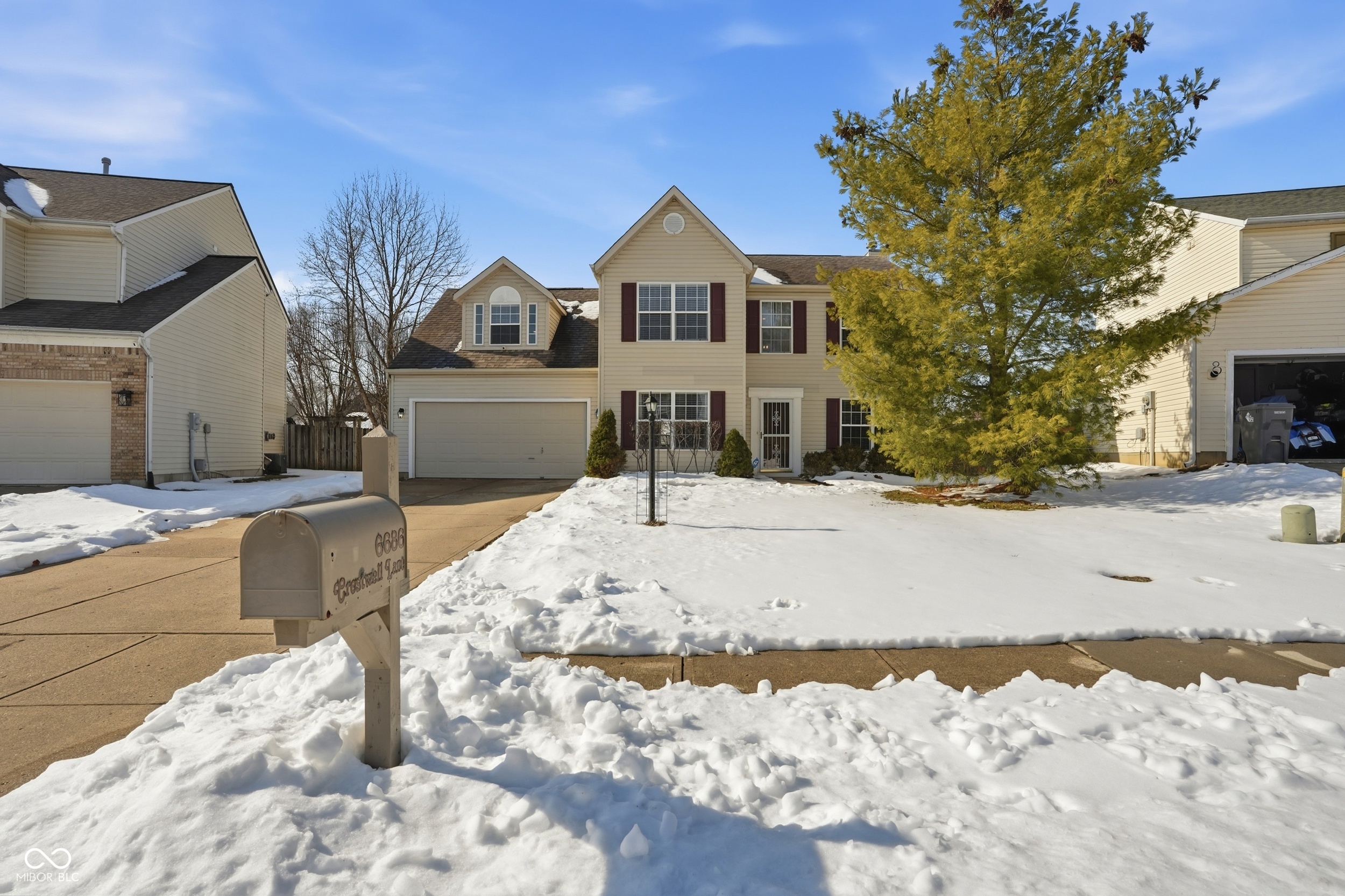 6686 Crestwell Lane Indianapolis IN 46268