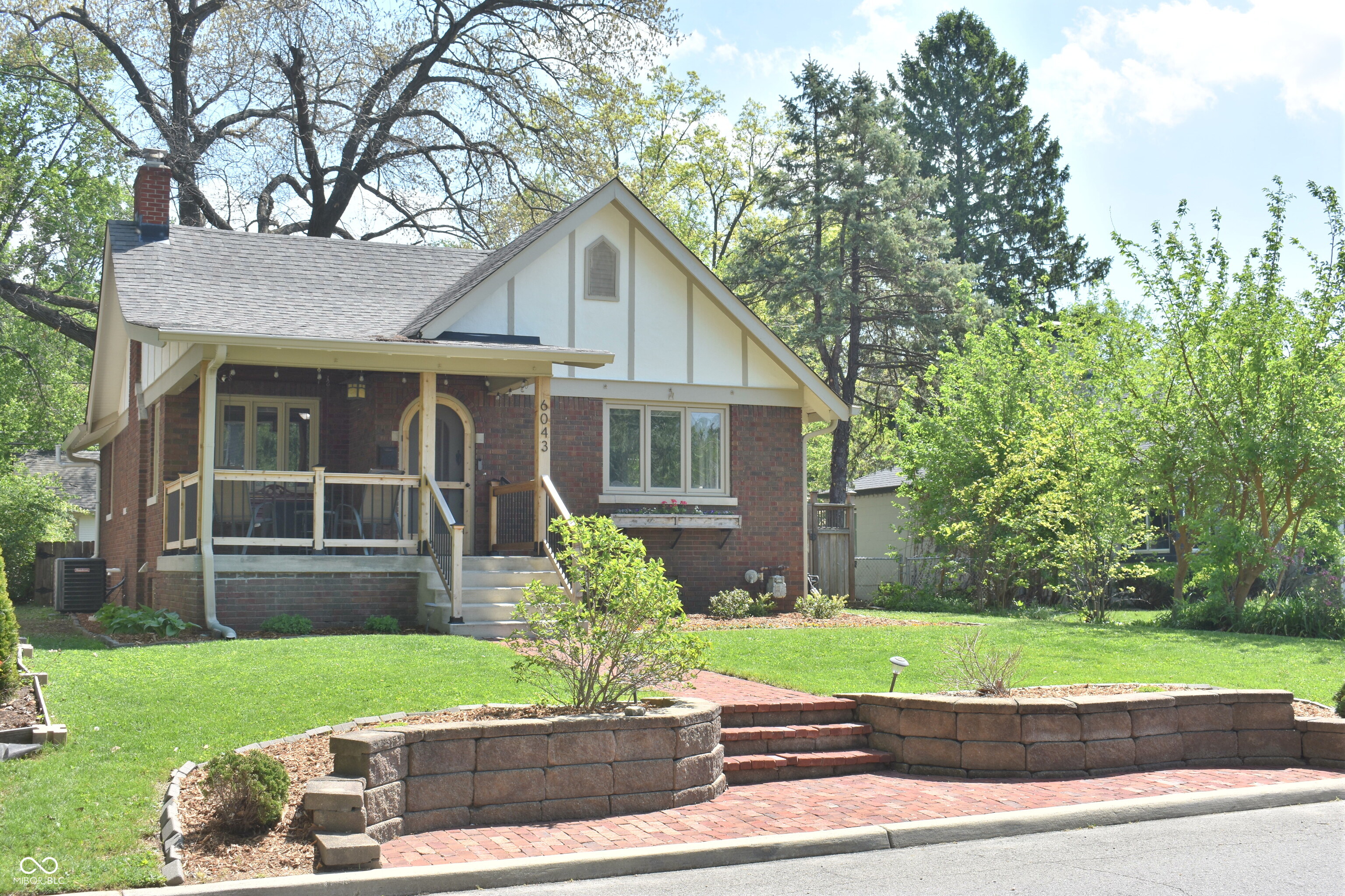 6043 Kingsley Drive Indianapolis IN 46220