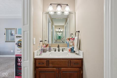 9986 Springstone Road Fishers IN 46055