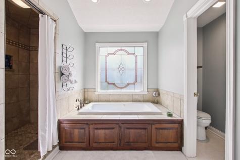 9986 Springstone Road Fishers IN 46055