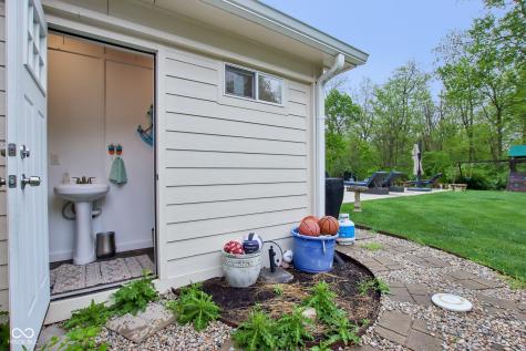 9986 Springstone Road Fishers IN 46055