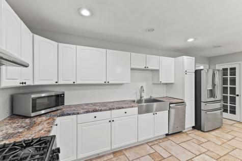 3729 E 57th Street Indianapolis IN 46220