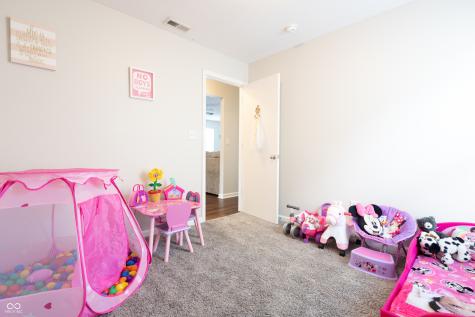 3367 Rolling Knoll Lane Columbus IN 47201