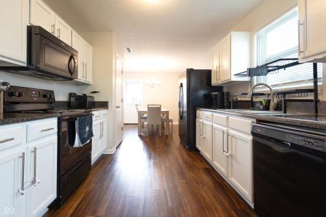 3367 Rolling Knoll Lane Columbus IN 47201