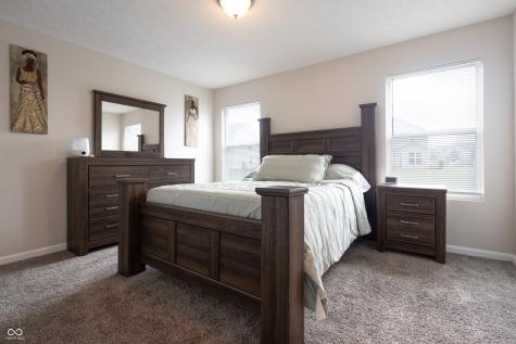 3367 Rolling Knoll Lane Columbus IN 47201