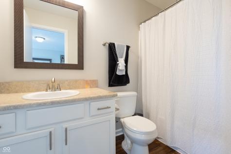 3367 Rolling Knoll Lane Columbus IN 47201