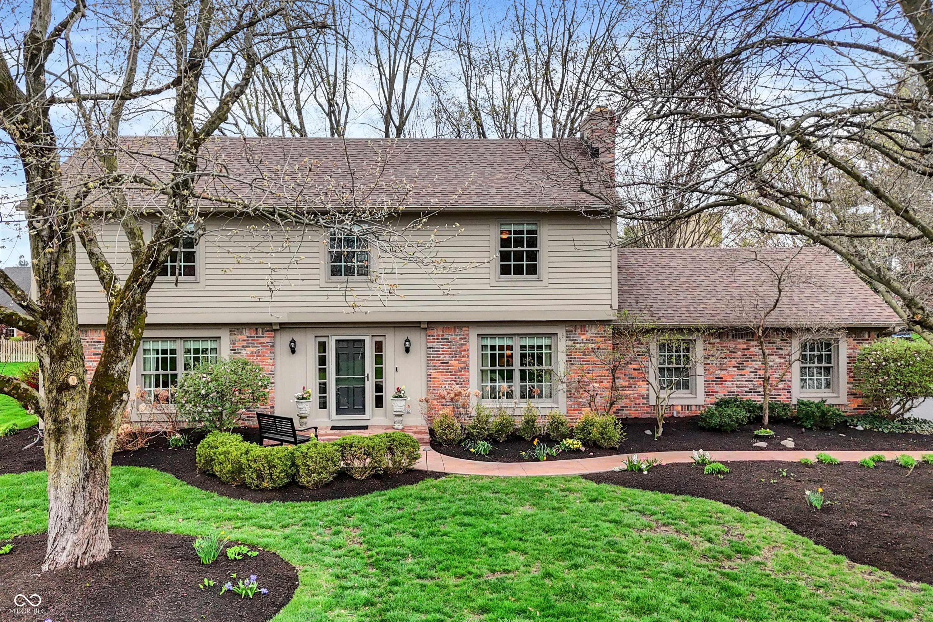 Zionsville IN, 915 Williamsburg Lane