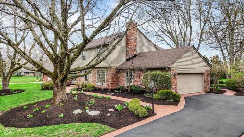 915 Williamsburg Lane Zionsville IN 46077