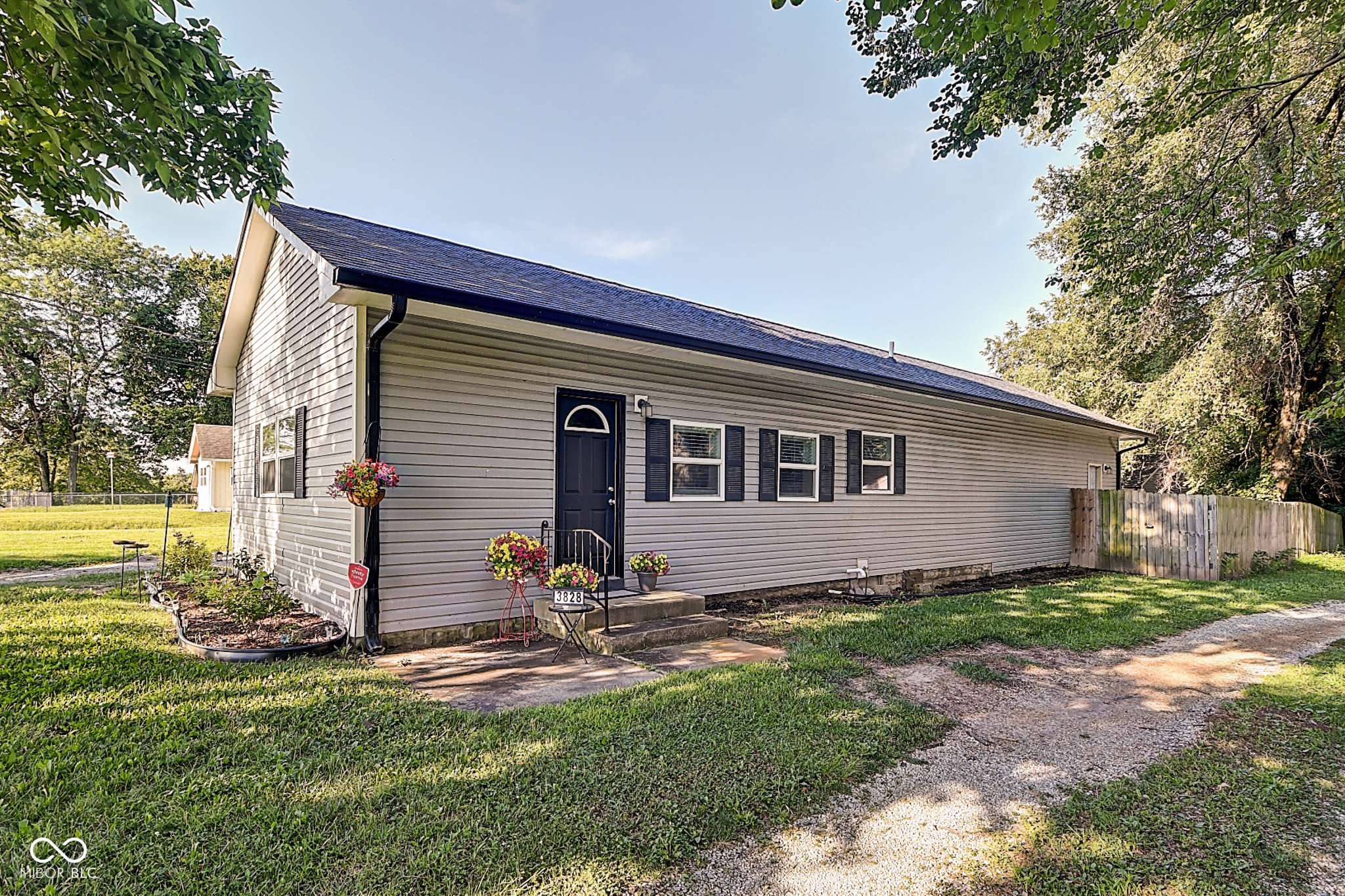 3828 Bluff Road Indianapolis IN 46217