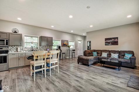 3828 Bluff Road Indianapolis IN 46217