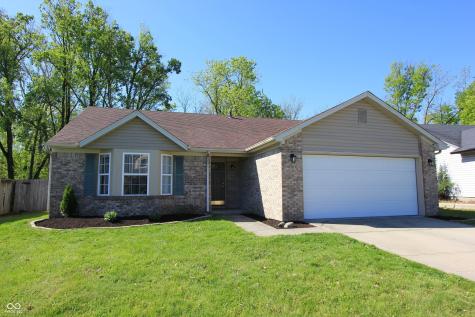 7711 Cherrybark Drive Indianapolis IN 46236