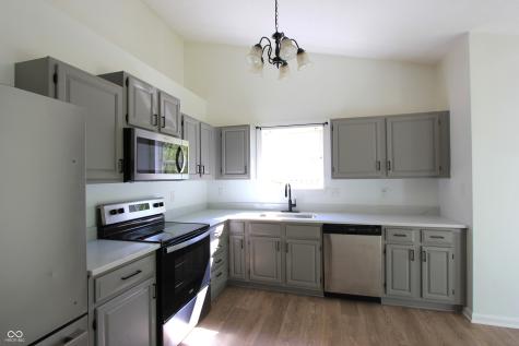 7711 Cherrybark Drive Indianapolis IN 46236