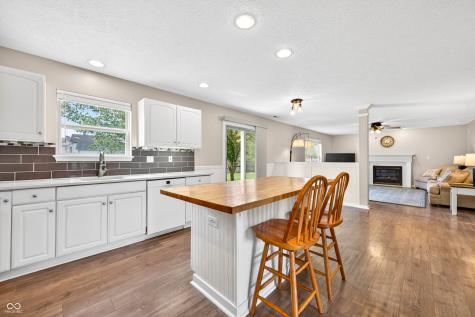 12555 Geist Cove Drive Indianapolis IN 46236
