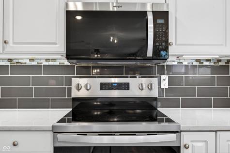 12555 Geist Cove Drive Indianapolis IN 46236