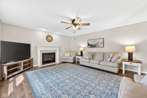 12555 Geist Cove Drive Indianapolis IN 46236