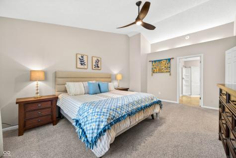 12555 Geist Cove Drive Indianapolis IN 46236