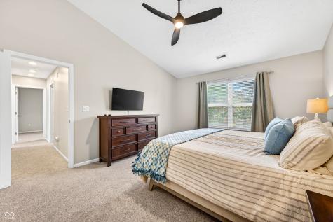 12555 Geist Cove Drive Indianapolis IN 46236