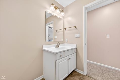 12555 Geist Cove Drive Indianapolis IN 46236