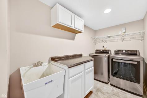 12555 Geist Cove Drive Indianapolis IN 46236