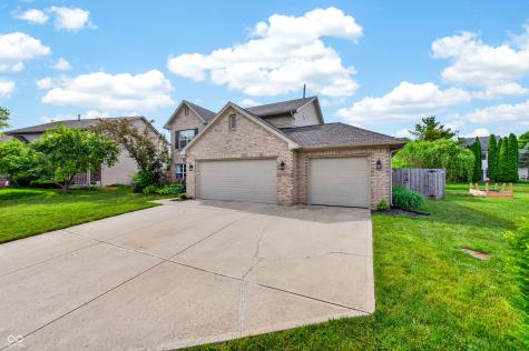 12555 Geist Cove Drive Indianapolis IN 46236