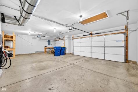 12555 Geist Cove Drive Indianapolis IN 46236