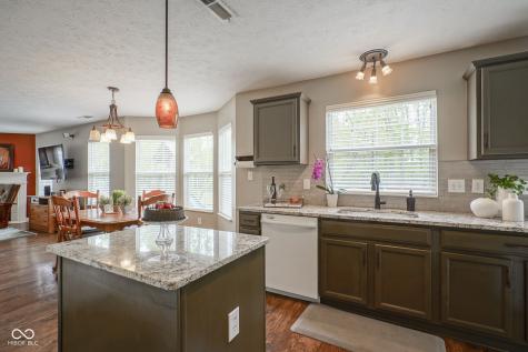 6270 Lancaster Place Zionsville IN 46077