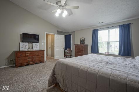 6270 Lancaster Place Zionsville IN 46077