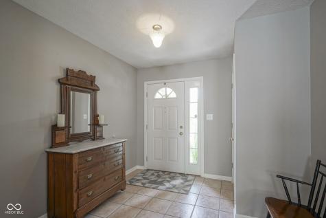6270 Lancaster Place Zionsville IN 46077