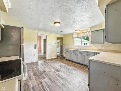 212 W Polk Street Alexandria IN 46001