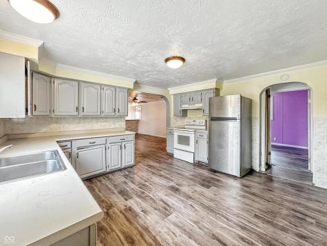 212 W Polk Street Alexandria IN 46001