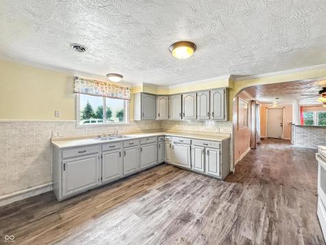 212 W Polk Street Alexandria IN 46001
