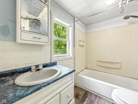 212 W Polk Street Alexandria IN 46001