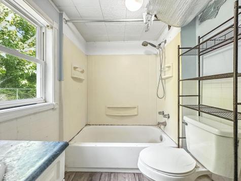 212 W Polk Street Alexandria IN 46001