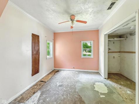 212 W Polk Street Alexandria IN 46001