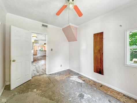 212 W Polk Street Alexandria IN 46001