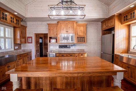 115 W State Road 38 Pendleton IN 46064