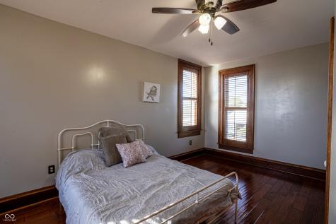 115 W State Road 38 Pendleton IN 46064