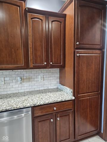 6230 Sampson Court Indianapolis IN 46237