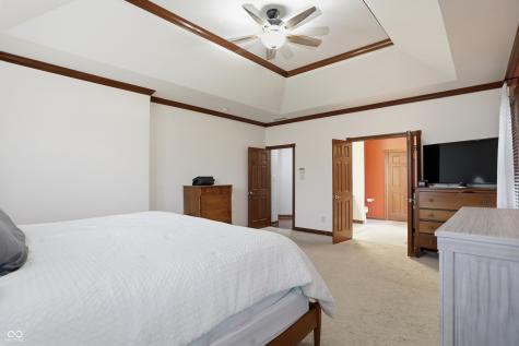 6230 Sampson Court Indianapolis IN 46237